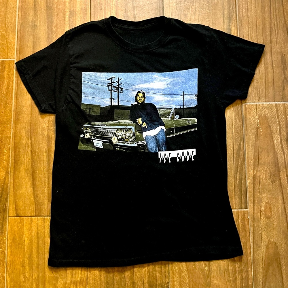 Men’s black ice cube graphic shirt